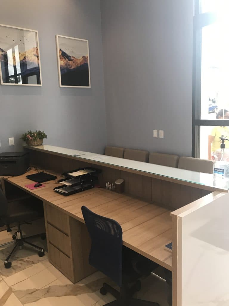 Interior da NEO Clínica de Olhos